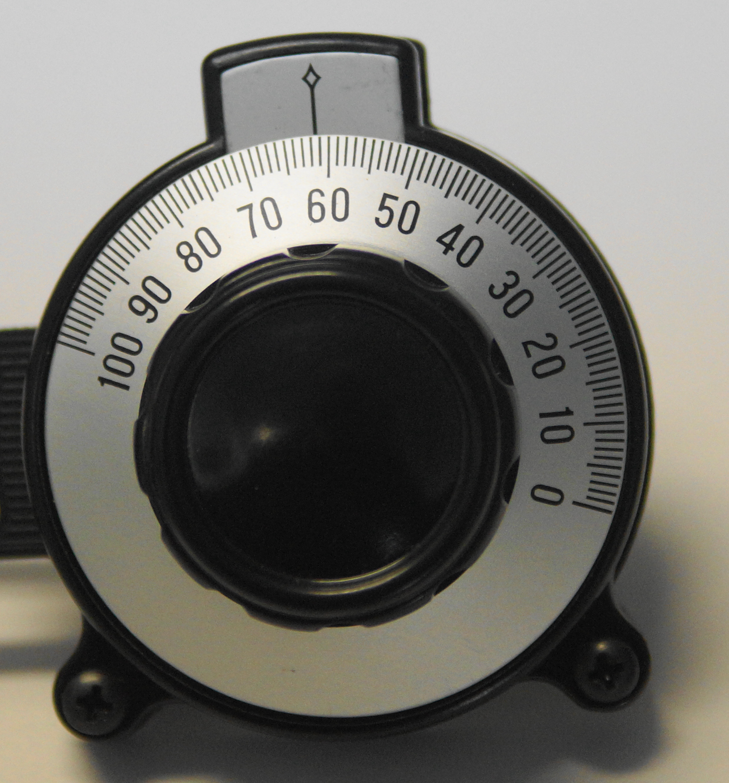 Single vernier dial